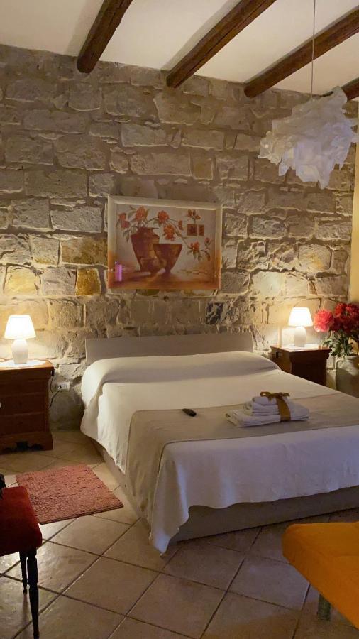 B&B Domus de Janas Luvia Rooms SPA Gonnesa Exterior foto