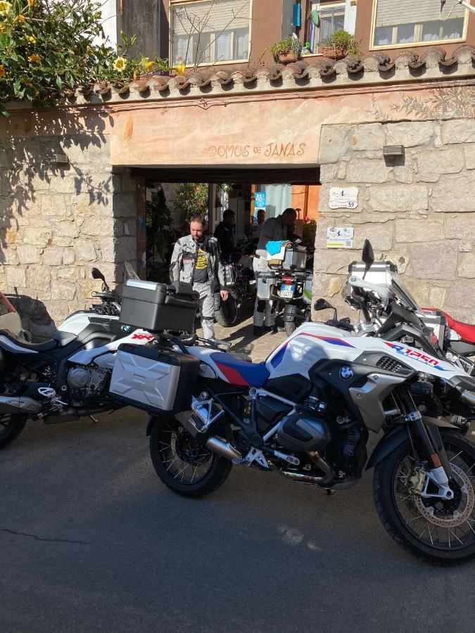 B&B Domus de Janas Luvia Rooms SPA Gonnesa Exterior foto