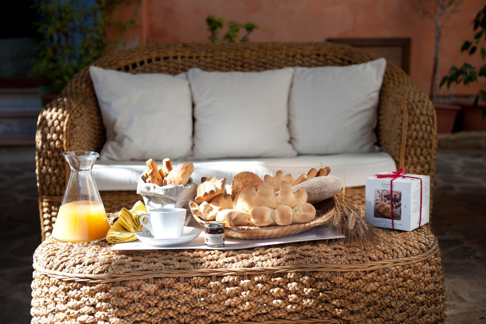 B&B Domus de Janas Luvia Rooms SPA Gonnesa Exterior foto